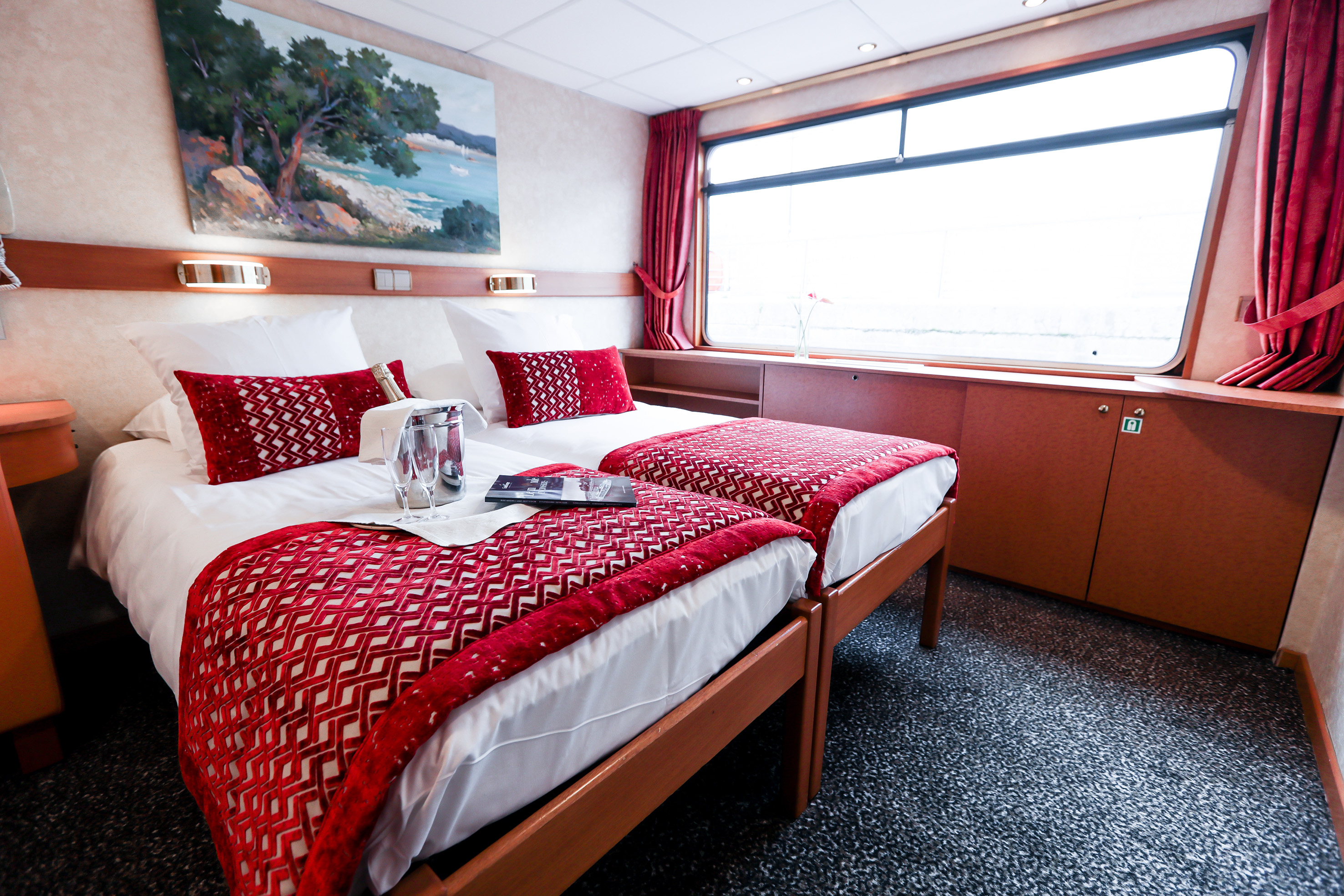 CroisiEurope MS Rhone Princess Double Cabin 2.jpg